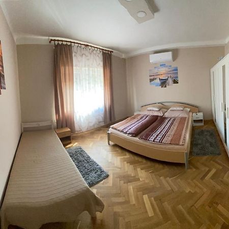 Edina Apartman Balatonlelle Exteriör bild