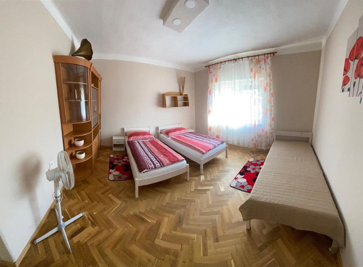 Edina Apartman Balatonlelle Exteriör bild