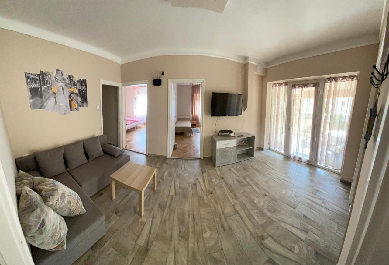 Edina Apartman Balatonlelle Exteriör bild