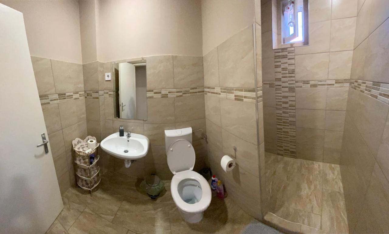 Edina Apartman Balatonlelle Exteriör bild